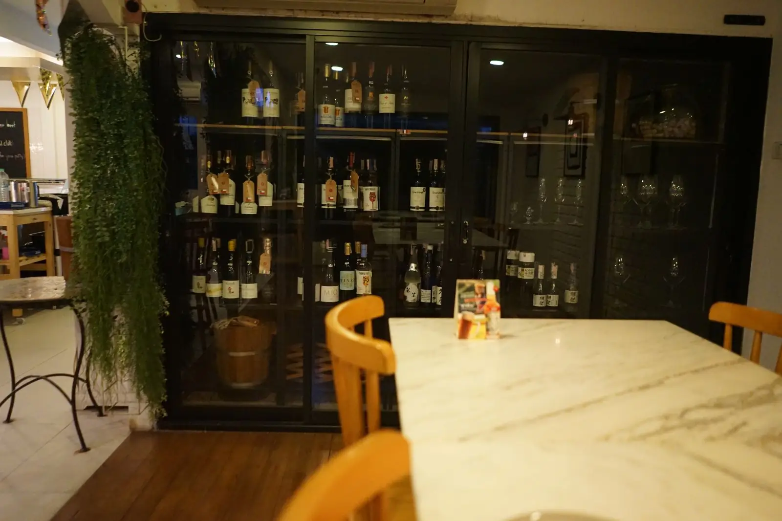 JOURNEY OF MEATS ambiance image 8