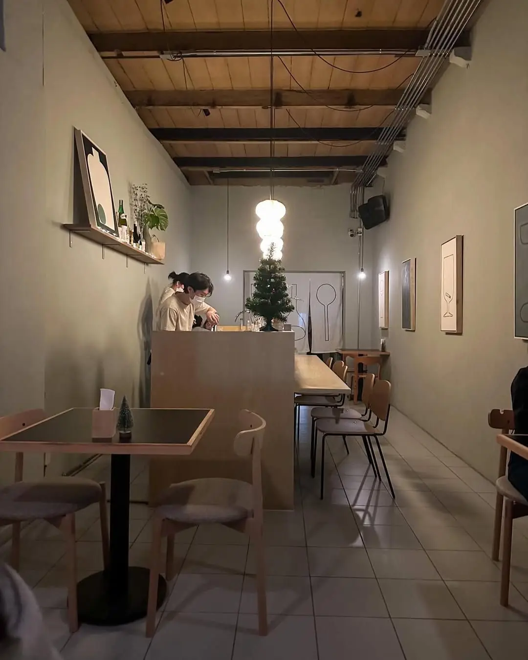 Very Nice Bar ambiance image 1