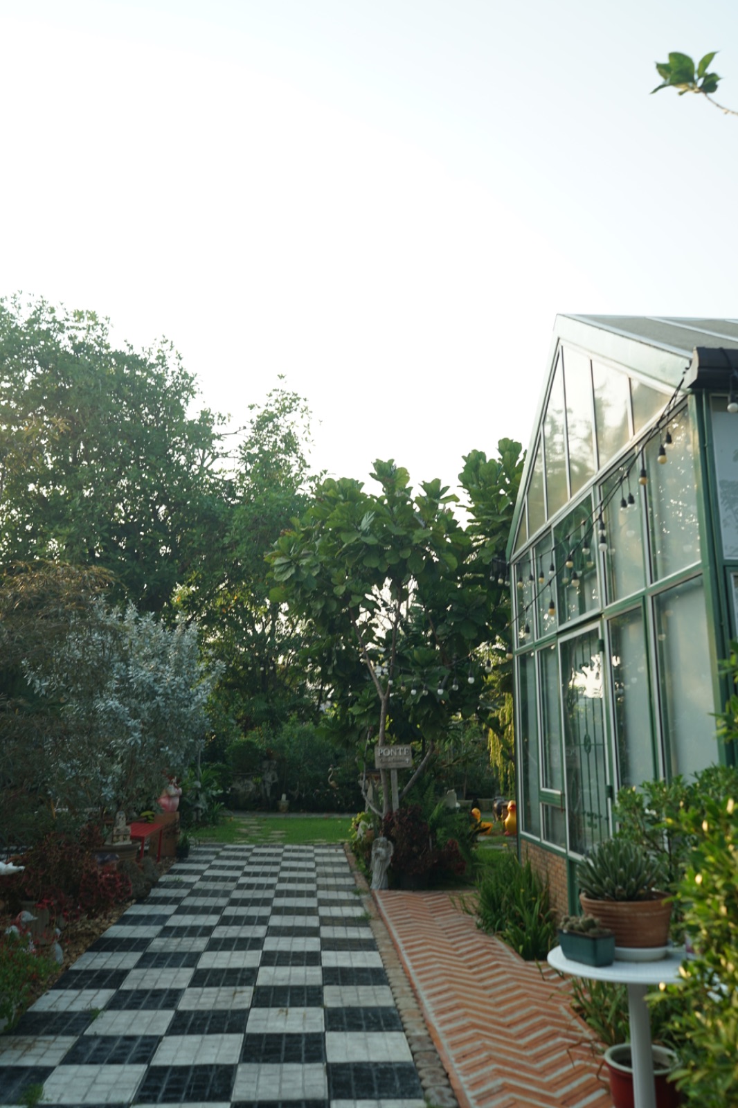 PONTE Cafe by Chef Mine overall image 4