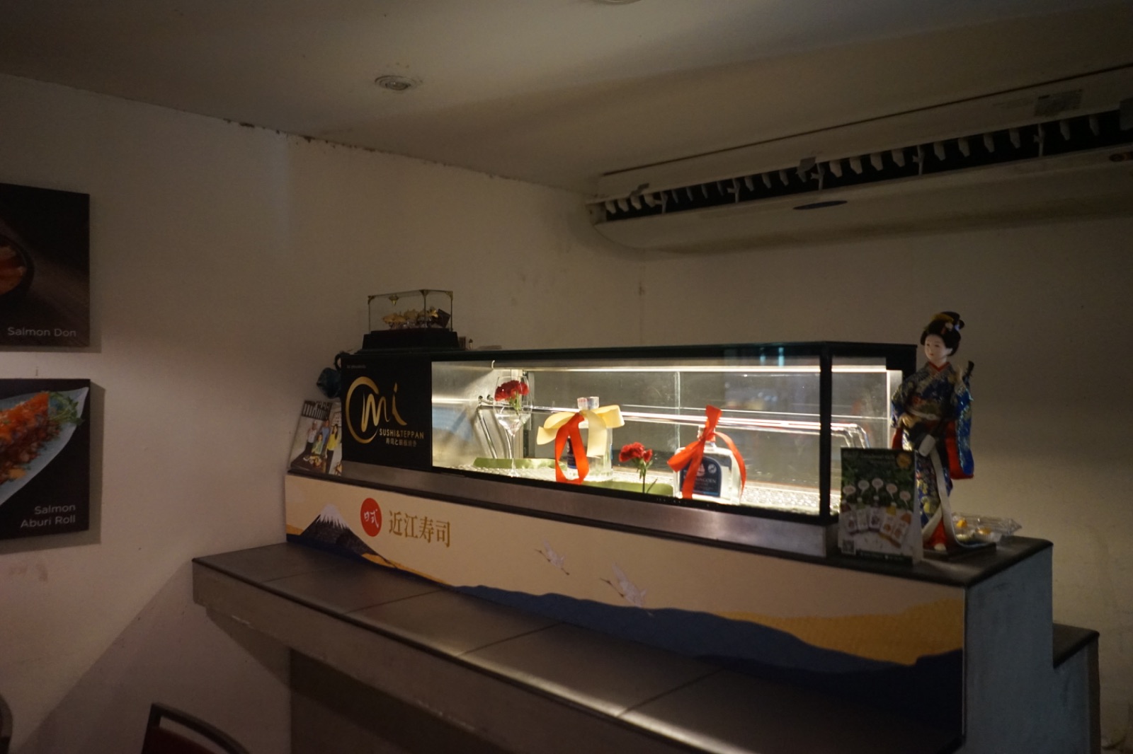 ปั้นข้าวเหนียว ส้มตำ รสแซ่บ ambiance image 1