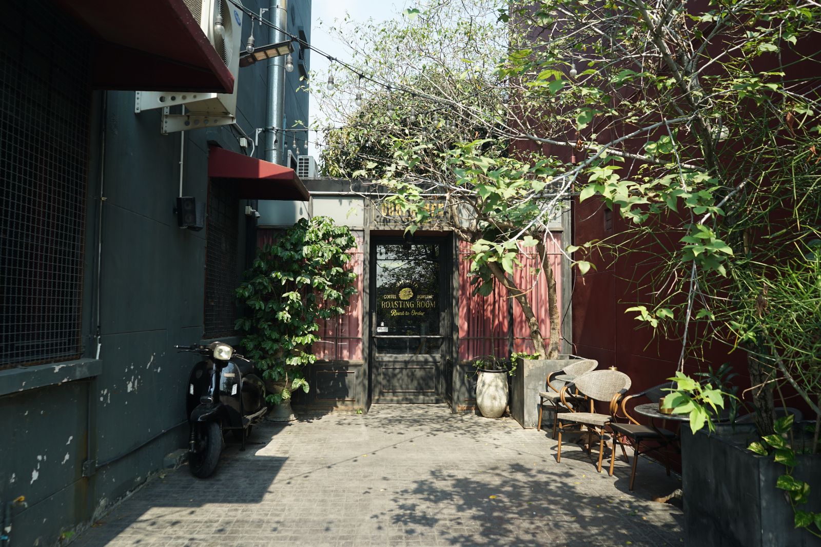 Cherrydog Coffee Roaster hero image 5