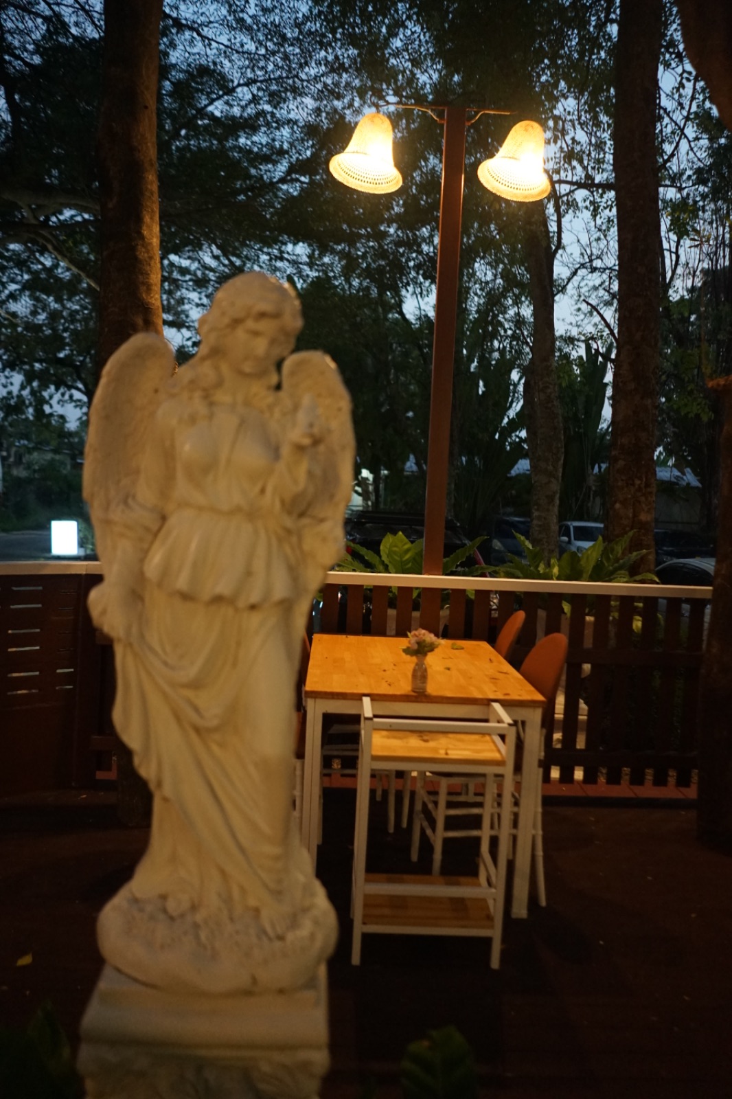 ร้านอาหารในเหมือง@เลียบด่วน ambiance image 1