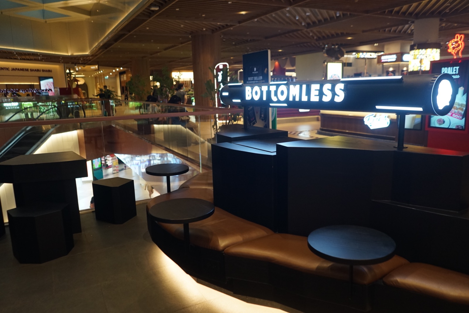 Bottomless - Dusit Central Park hero image 3