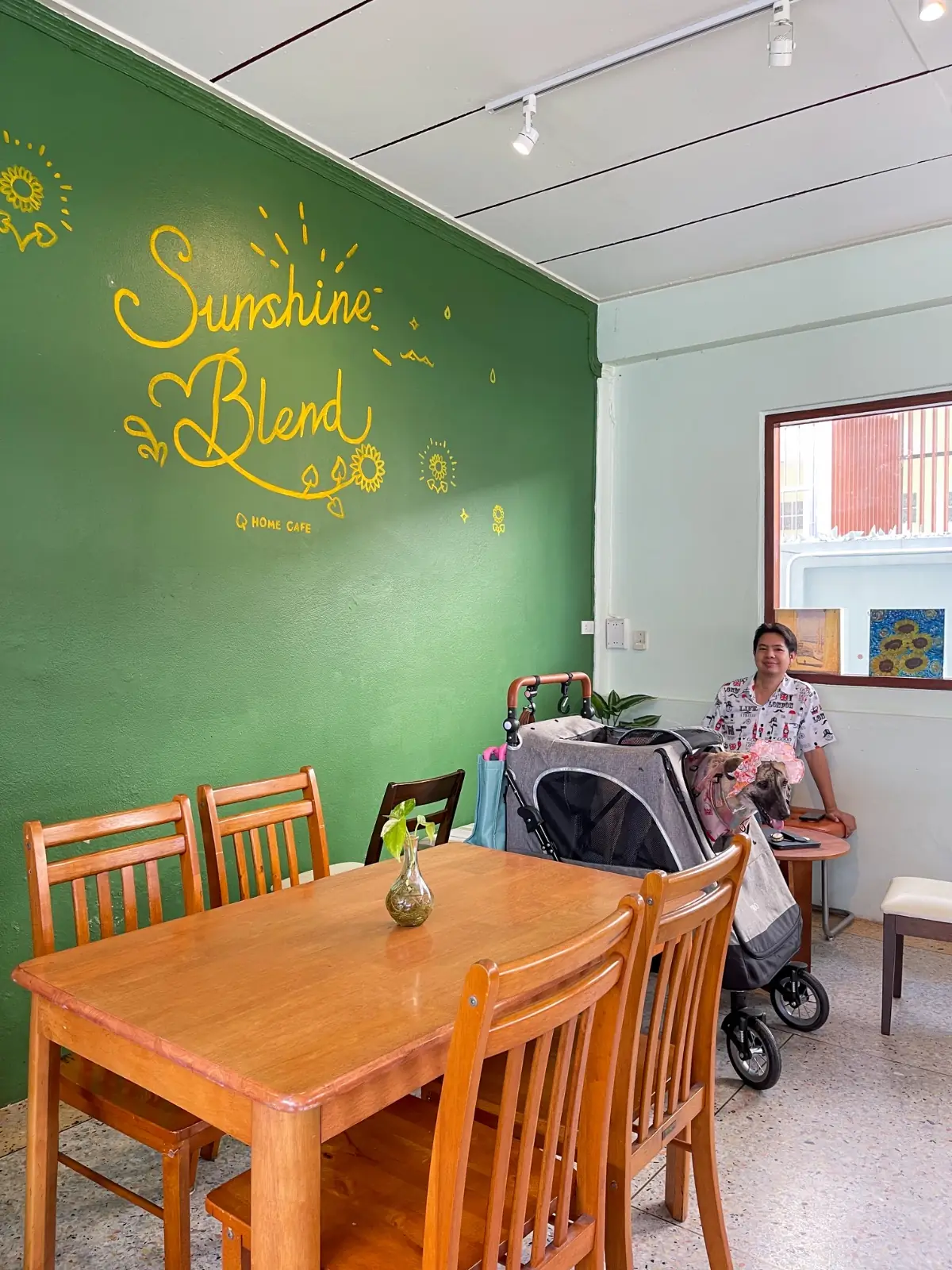 Sunshine Blend Home Cafe ambiance image 1