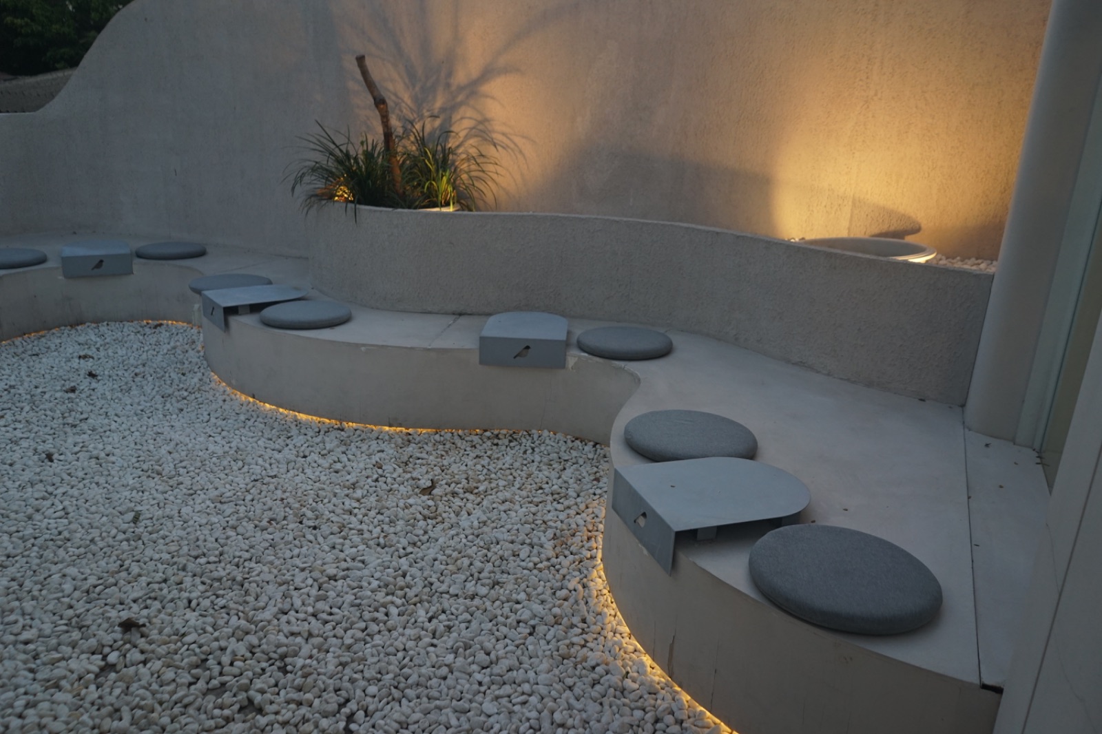 RAINFOREST hero image 6