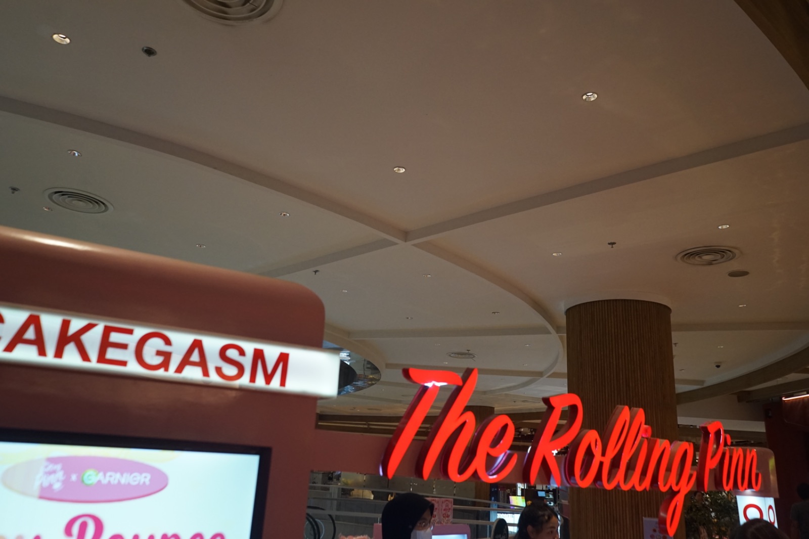 The rolling pinn - Dusit Central park hero image 2