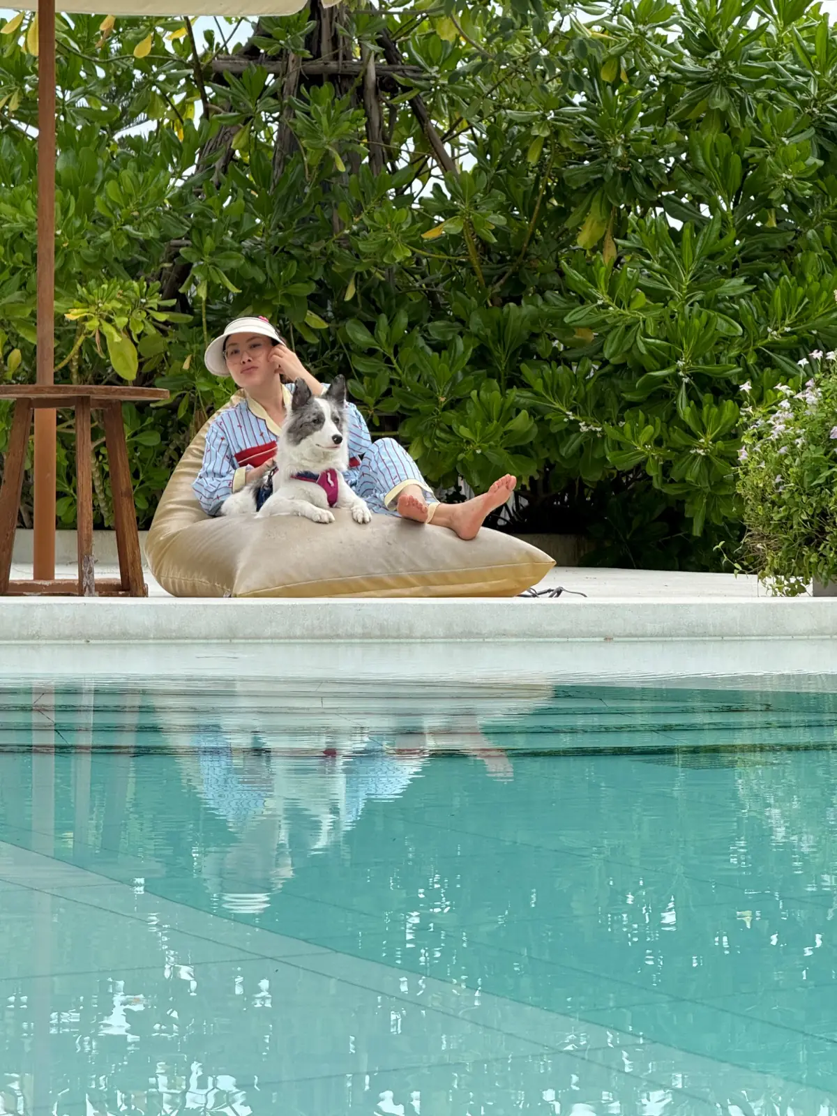 The Life Garden Cafe ambiance image 2