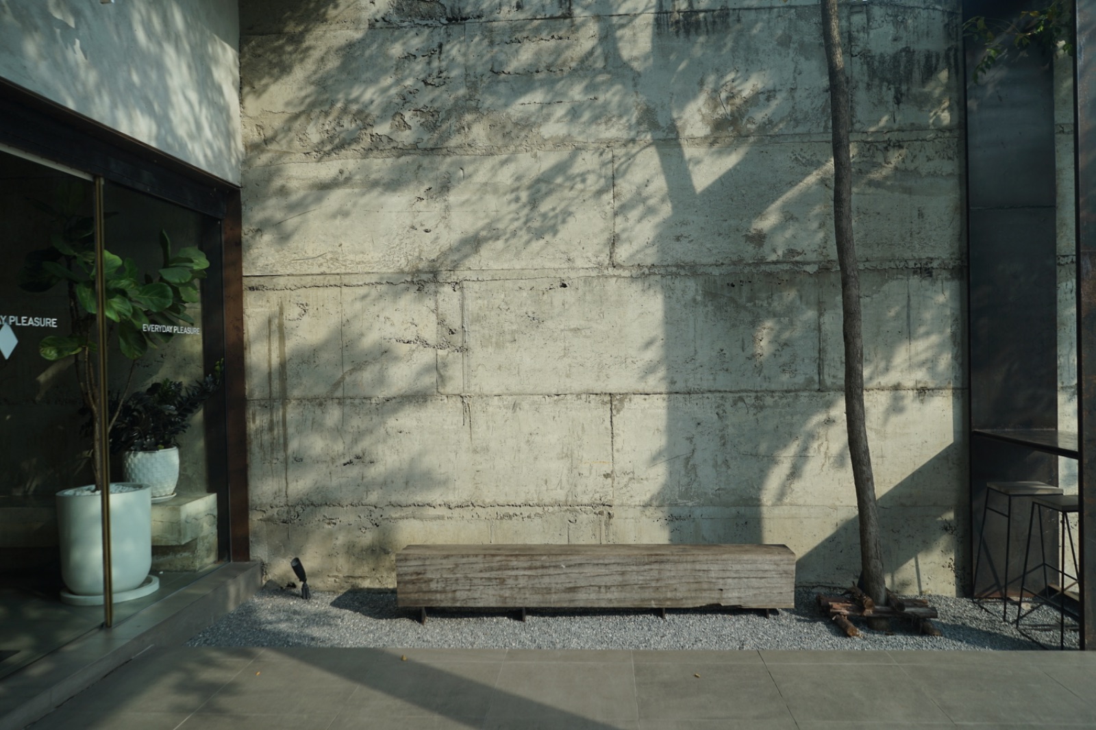 EP.1 COFFEE & ROASTERY ambiance image 1