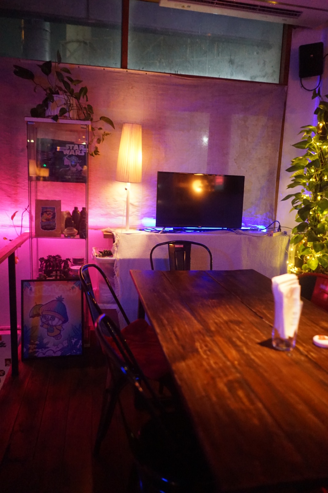 HIGHLAND CAFE ambiance image 1