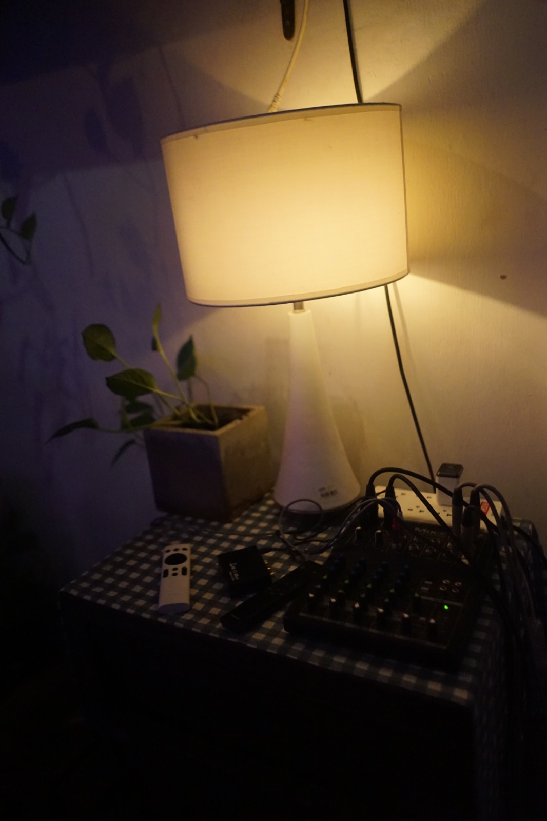 HIGHLAND CAFE ambiance image 2