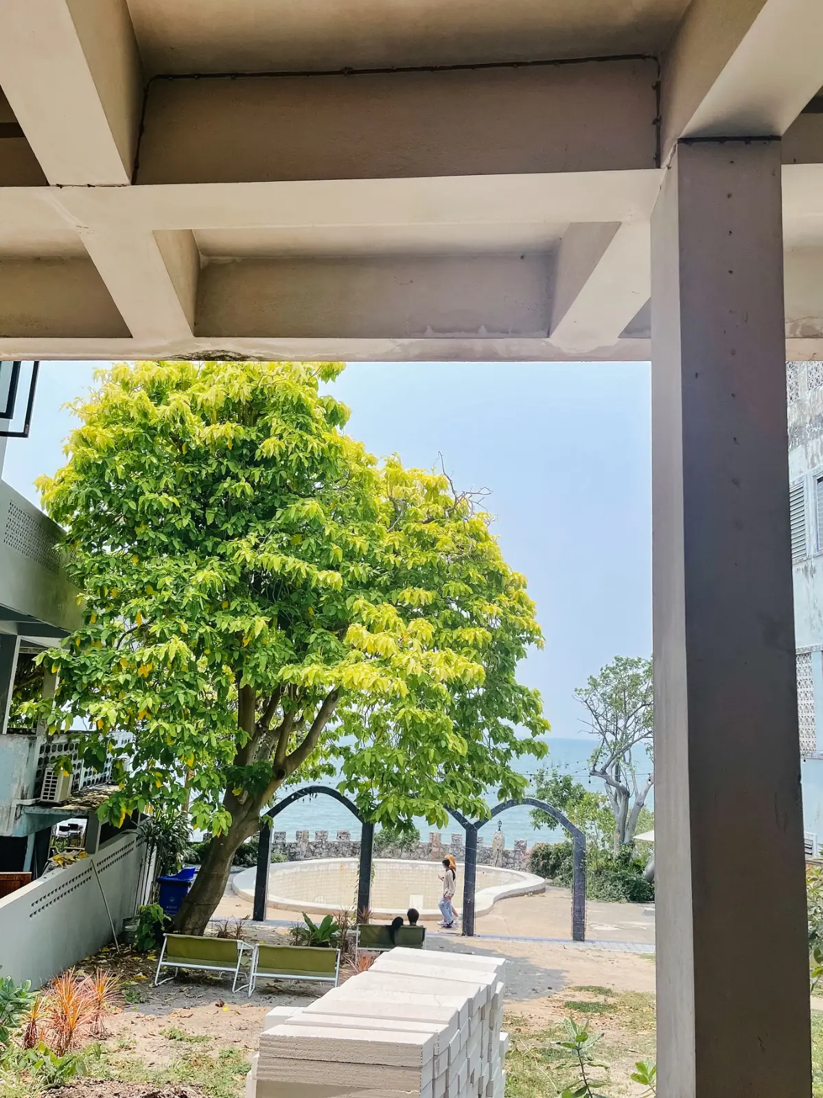 Hidden Lab ambiance image 2