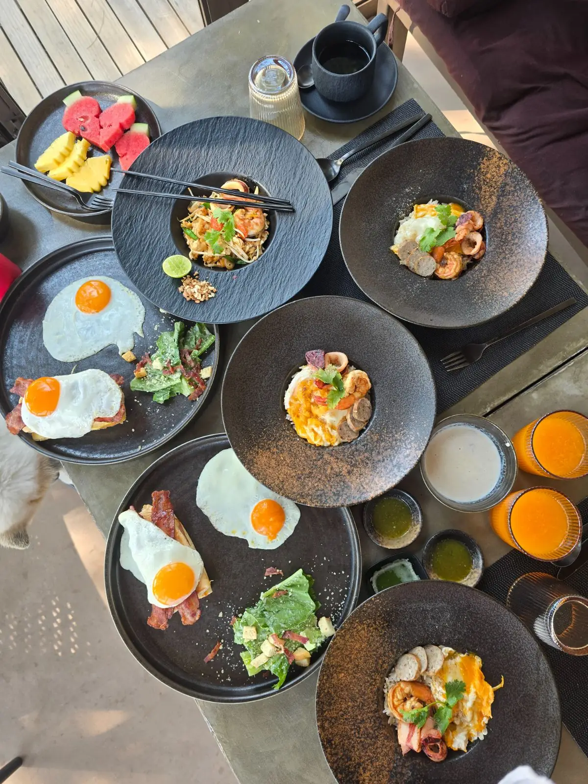 Inchantreedoolay Hotel - Hua Hin food image 2