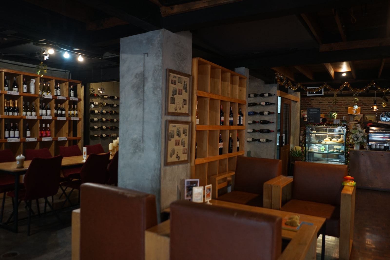 Fusion Cafe John ambiance image 9