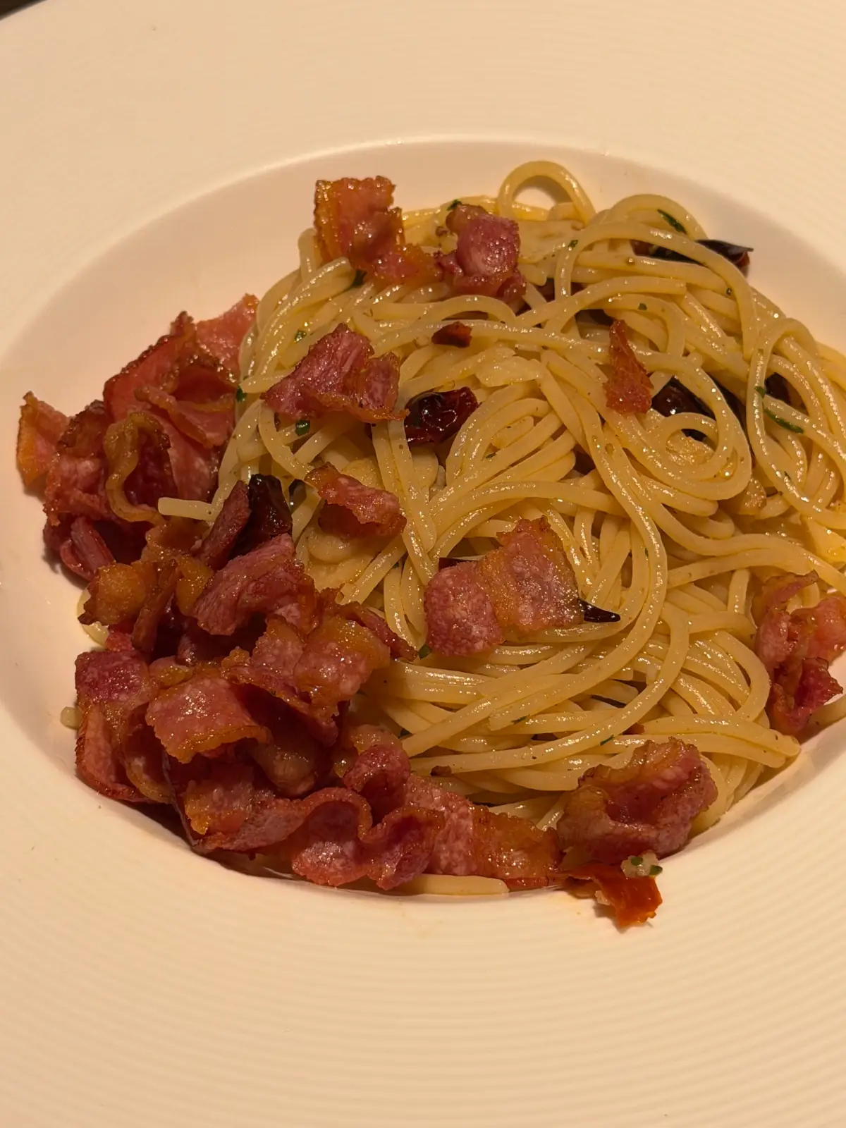 Mont Calzone Bangkok - Habito Mall food image 2