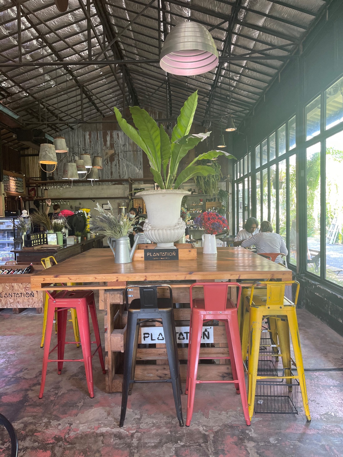 Plantation Cafe x Roastery ambiance image 2