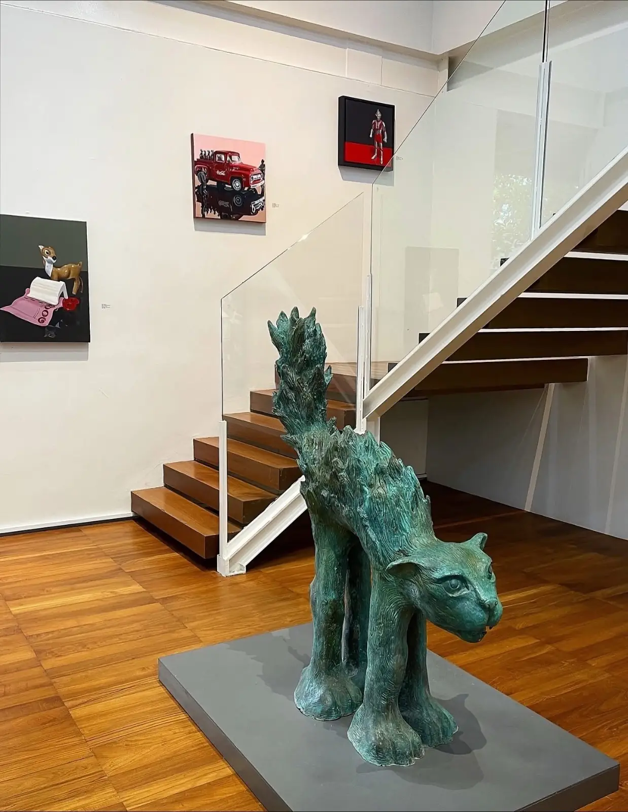 RED LIPS Cafe’ & Art Space overall image 2