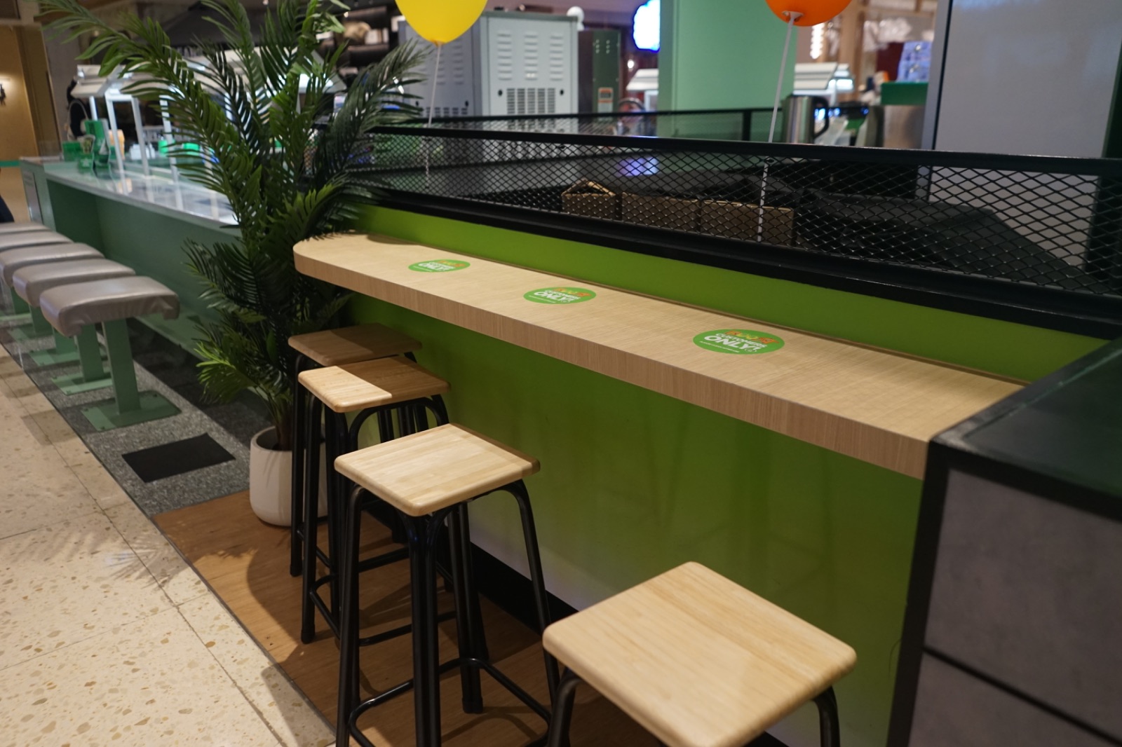 BEANS Coffee Roaster - Central Park ambiance image 1