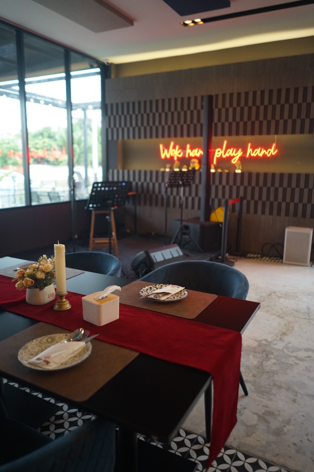 Beef & Bone ambiance image 5