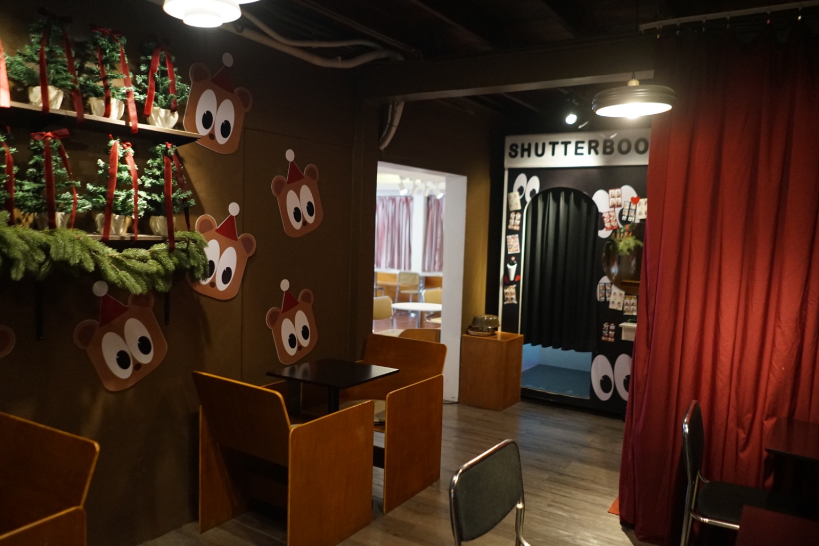 TRUST ambiance image 7