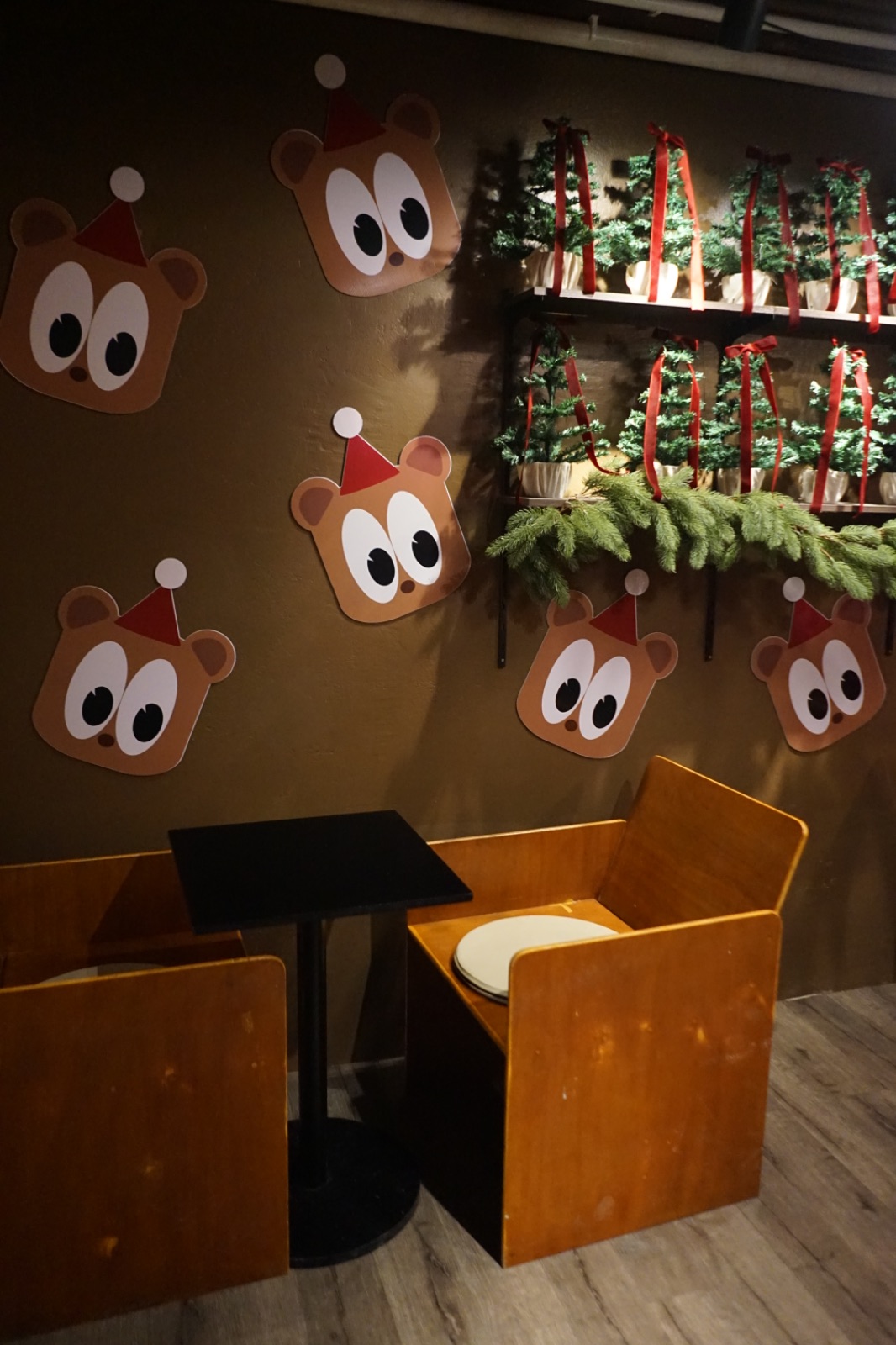 TRUST ambiance image 5