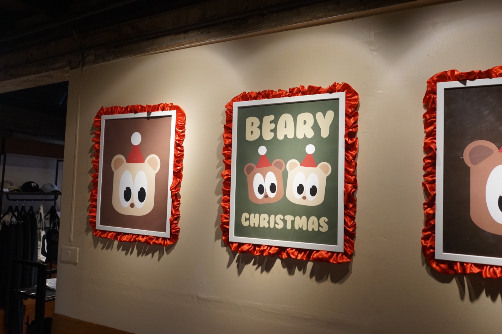 TRUST ambiance image 1