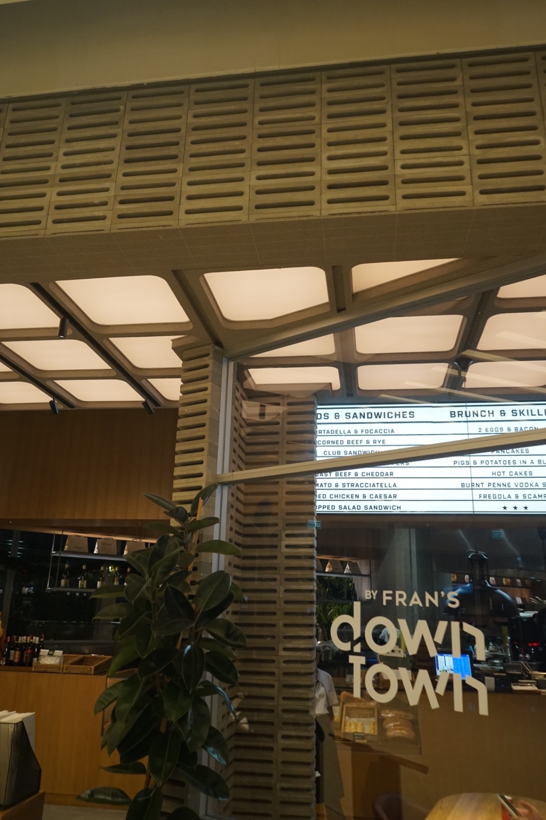 Downtown by frans - Central Park ambiance image 2