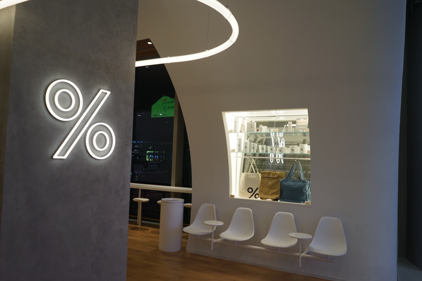 % Arabica Bangkok - Central Park hero image 3