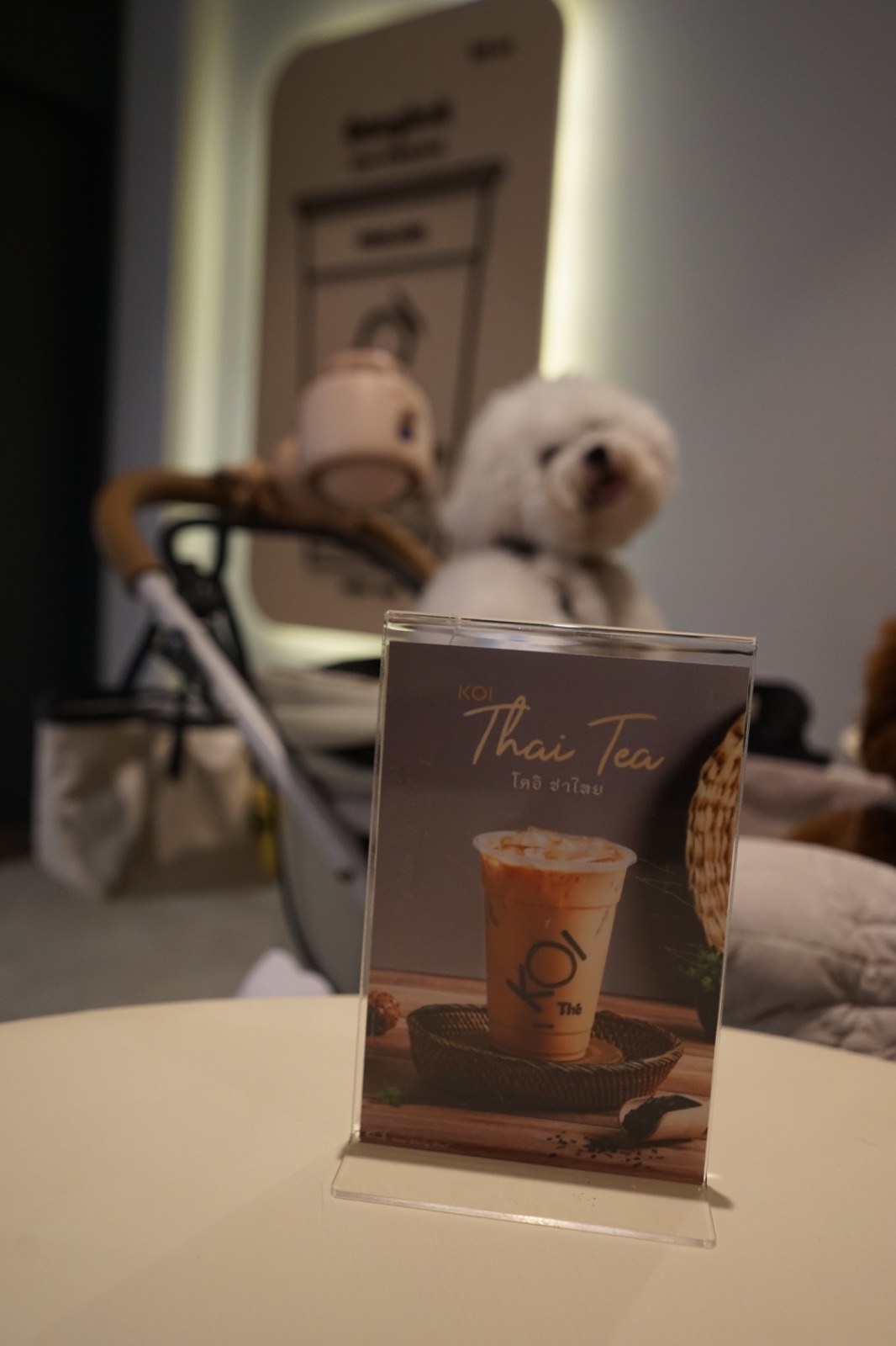 KOI Thé - Tha Maharaj ambiance image 3