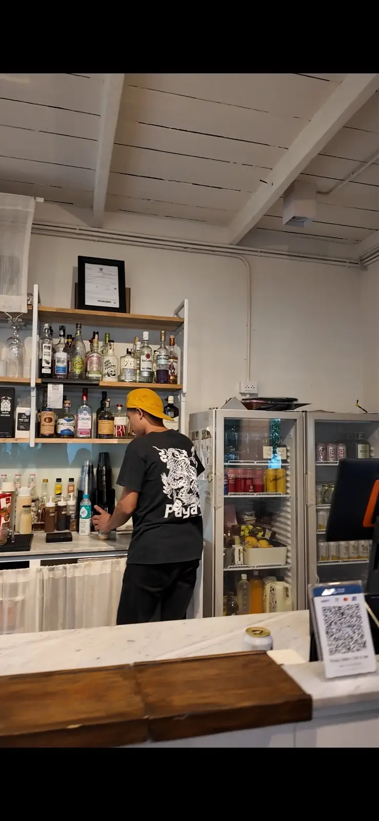 Payaq Gallery Cafe & Bar ambiance image 3