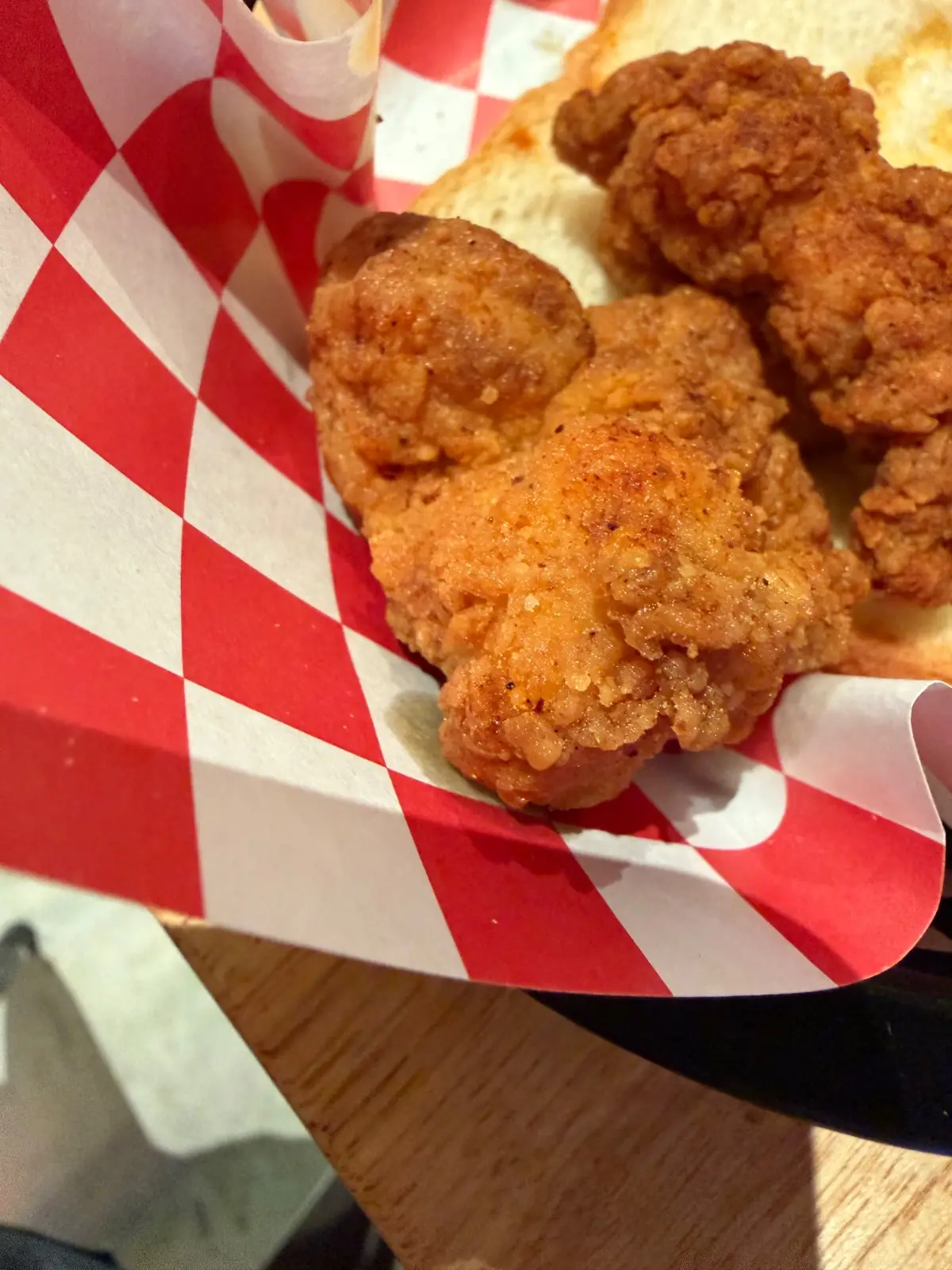 Fowlmouth - Mahatun Ploenchit food image 1