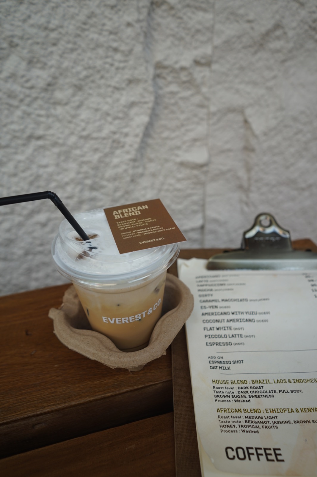 Everest & Co. - Gump's Ari hero image 2