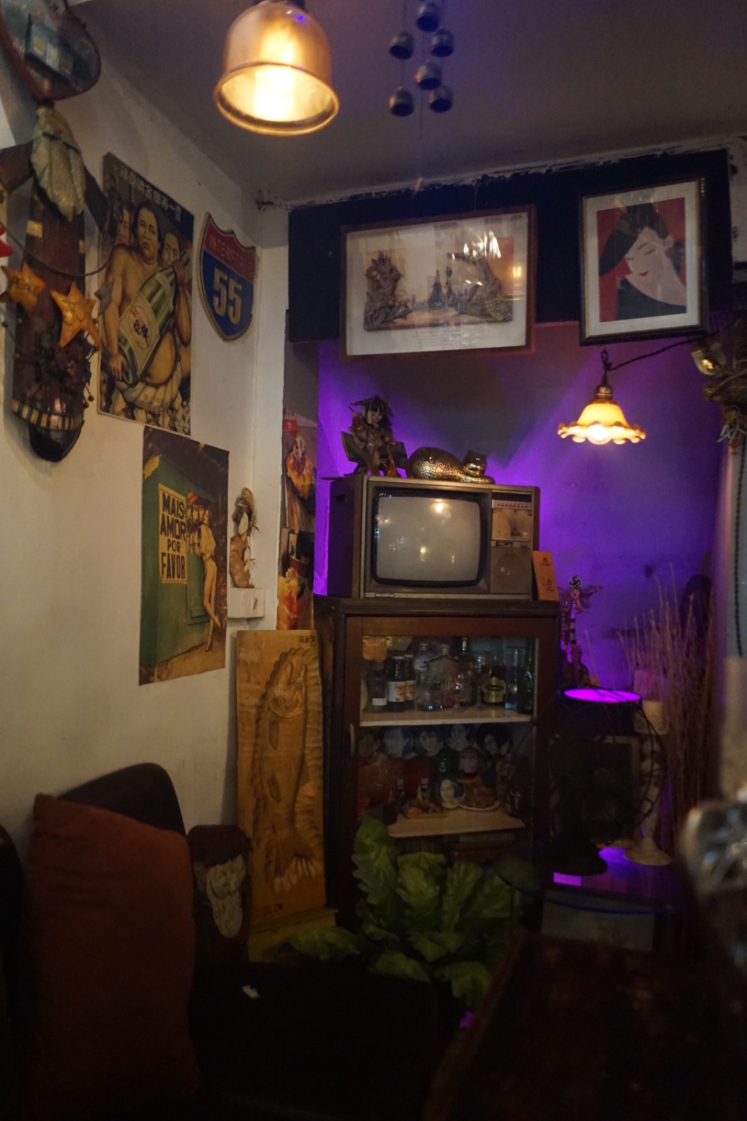 ร้านโรงน้ำตาล รอนาน3วัน2คืน ambiance image 2