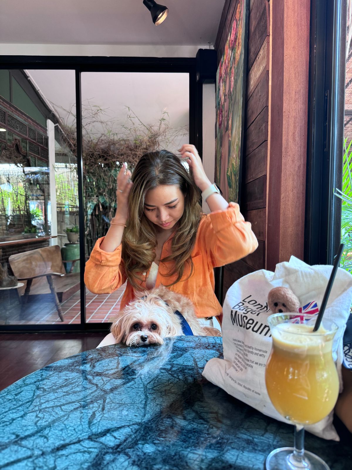 Bagel Shop  - Yen Akat overall image 2