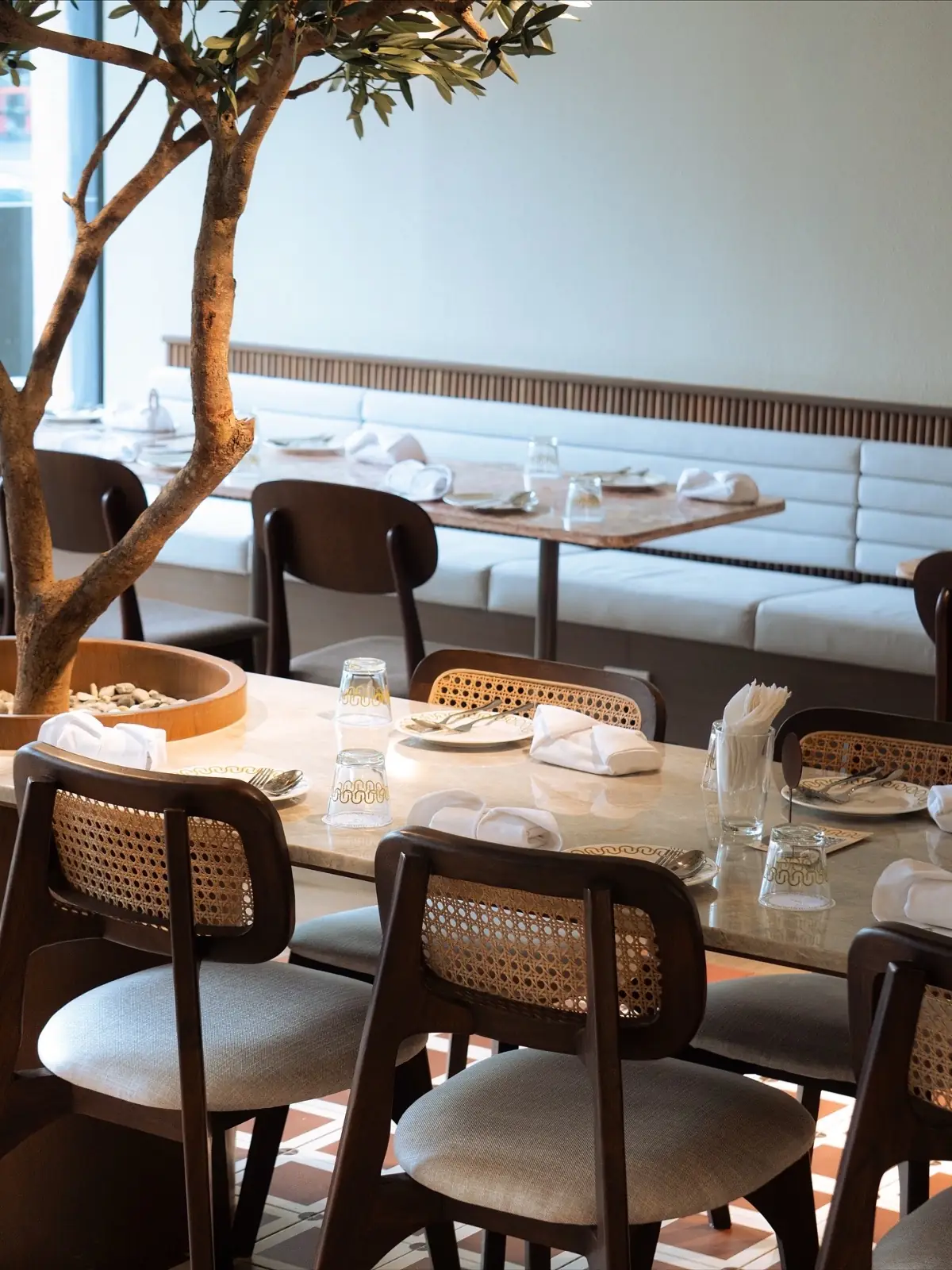 HNINN ambiance image 2