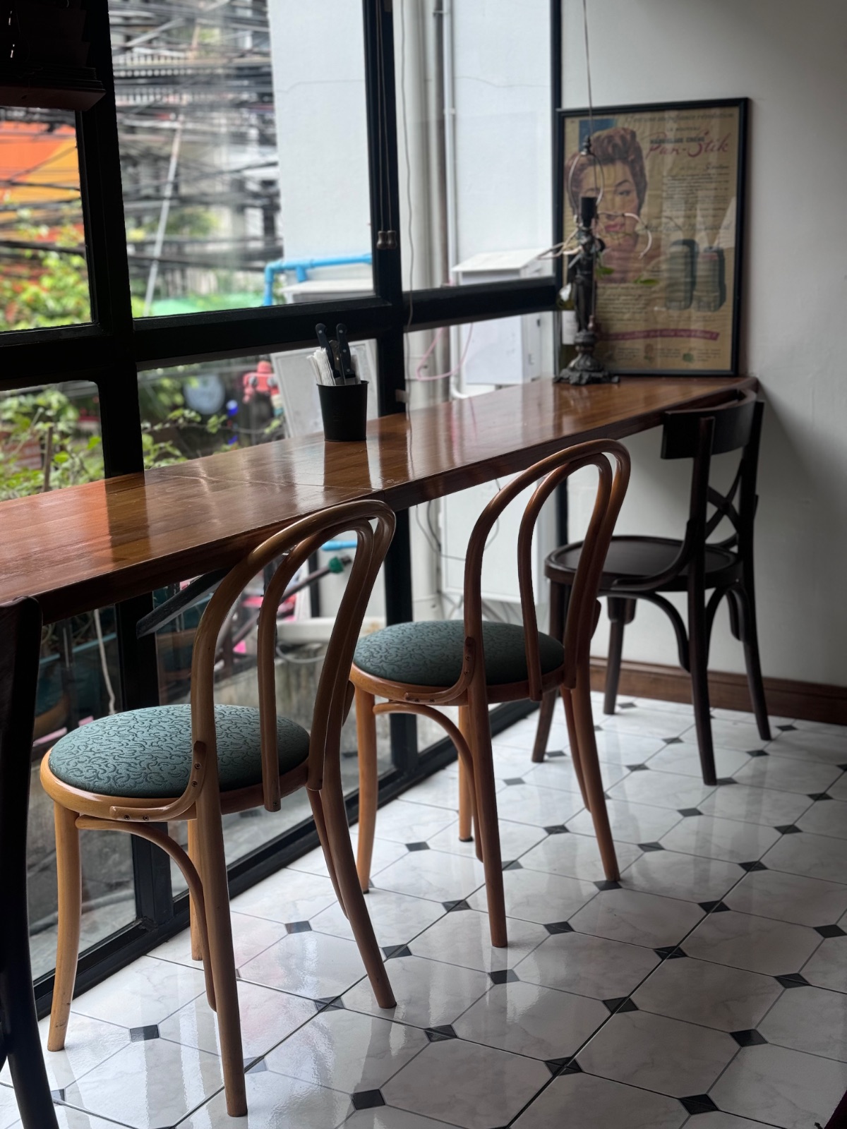 Popote French bistro & cafe overall image 1