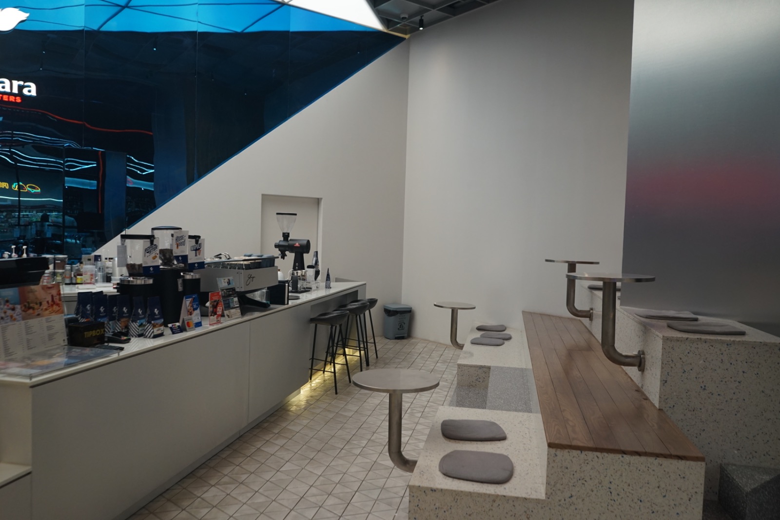 Pacamara Coffee Roaster - One Bangkok hero image 3