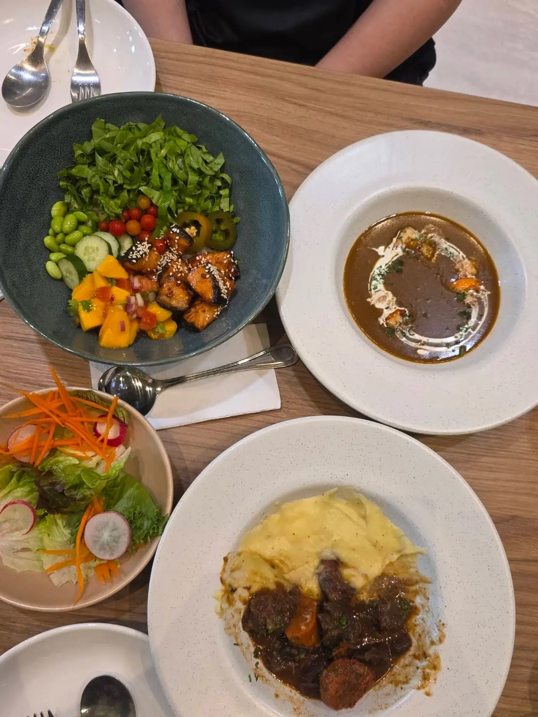Matti's Kingsquare - Rama 3 food image 3