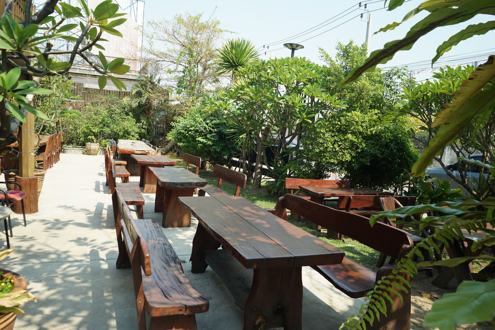 ไก่ย่างเสือใหญ่ กรุงเทพกรีฑา ambiance image 3