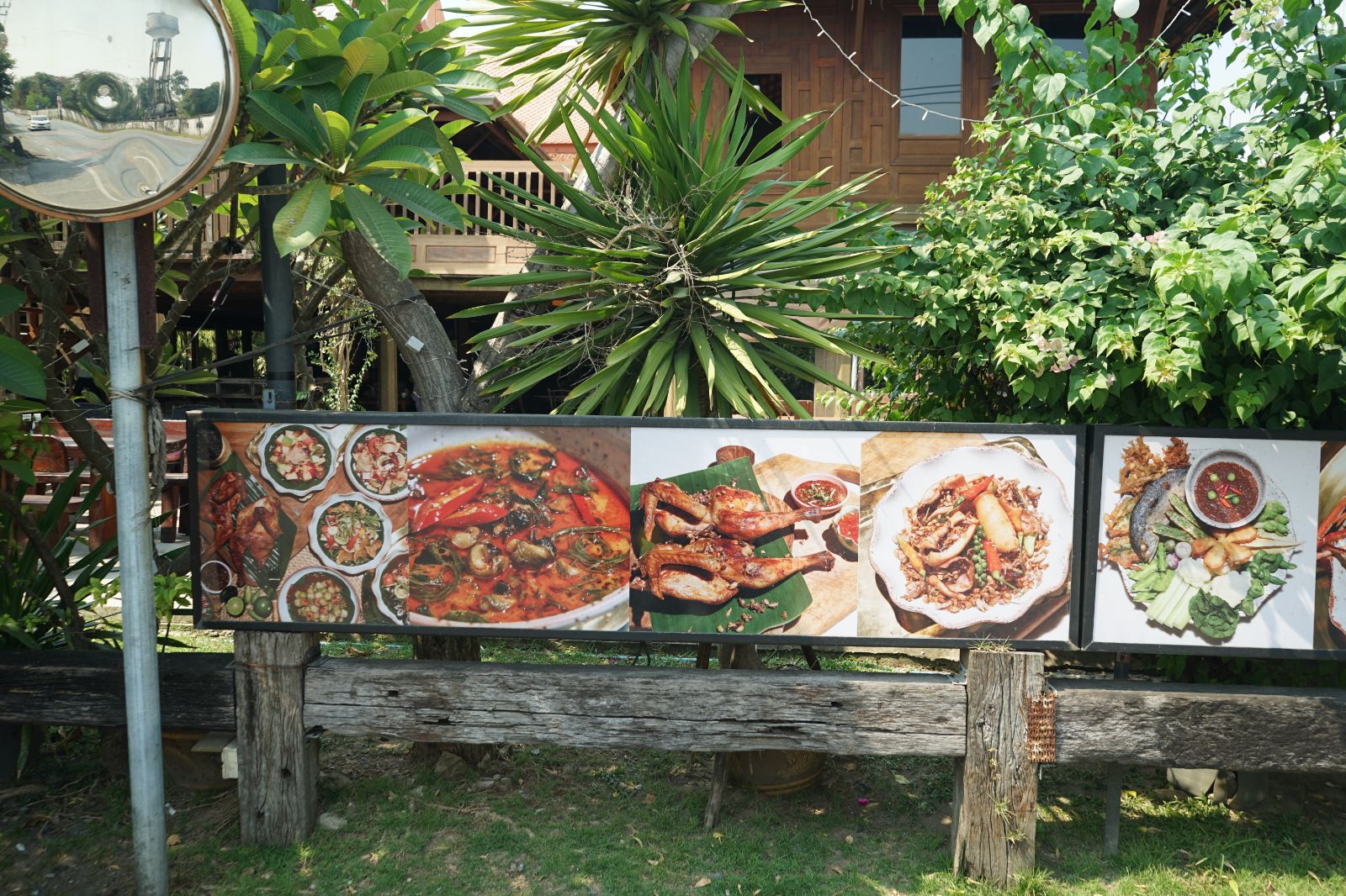 ไก่ย่างเสือใหญ่ กรุงเทพกรีฑา hero image 4