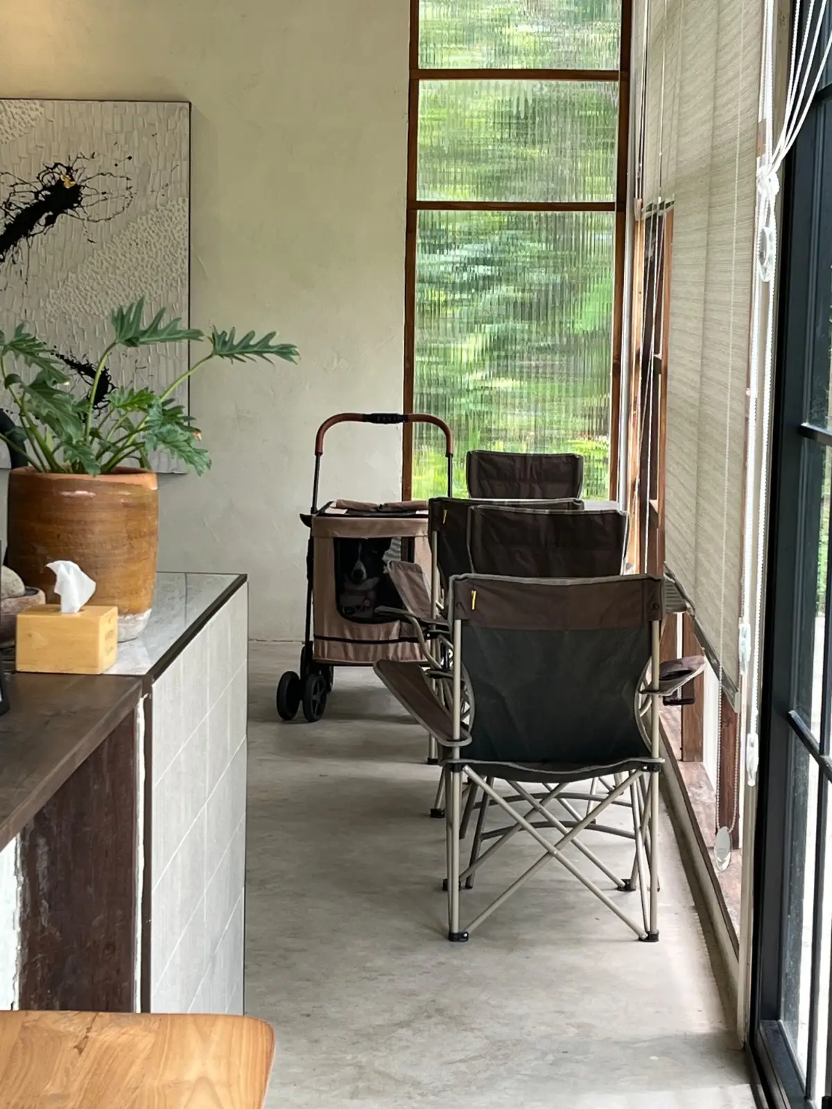 Rai Kafe Nai Chan x Faffeine Cafe pets image 1