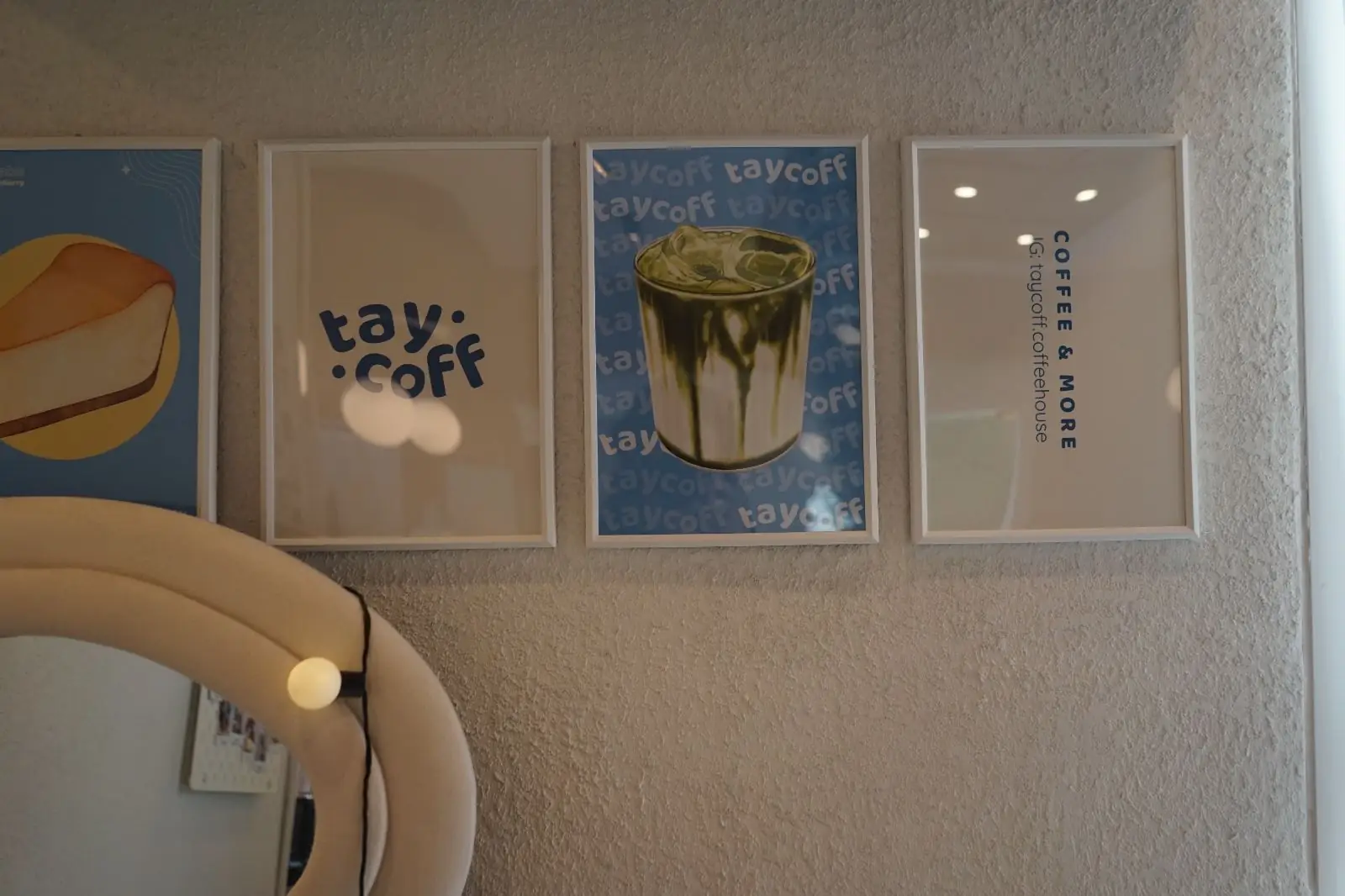 Taycoff Coffeehouse ambiance image 2