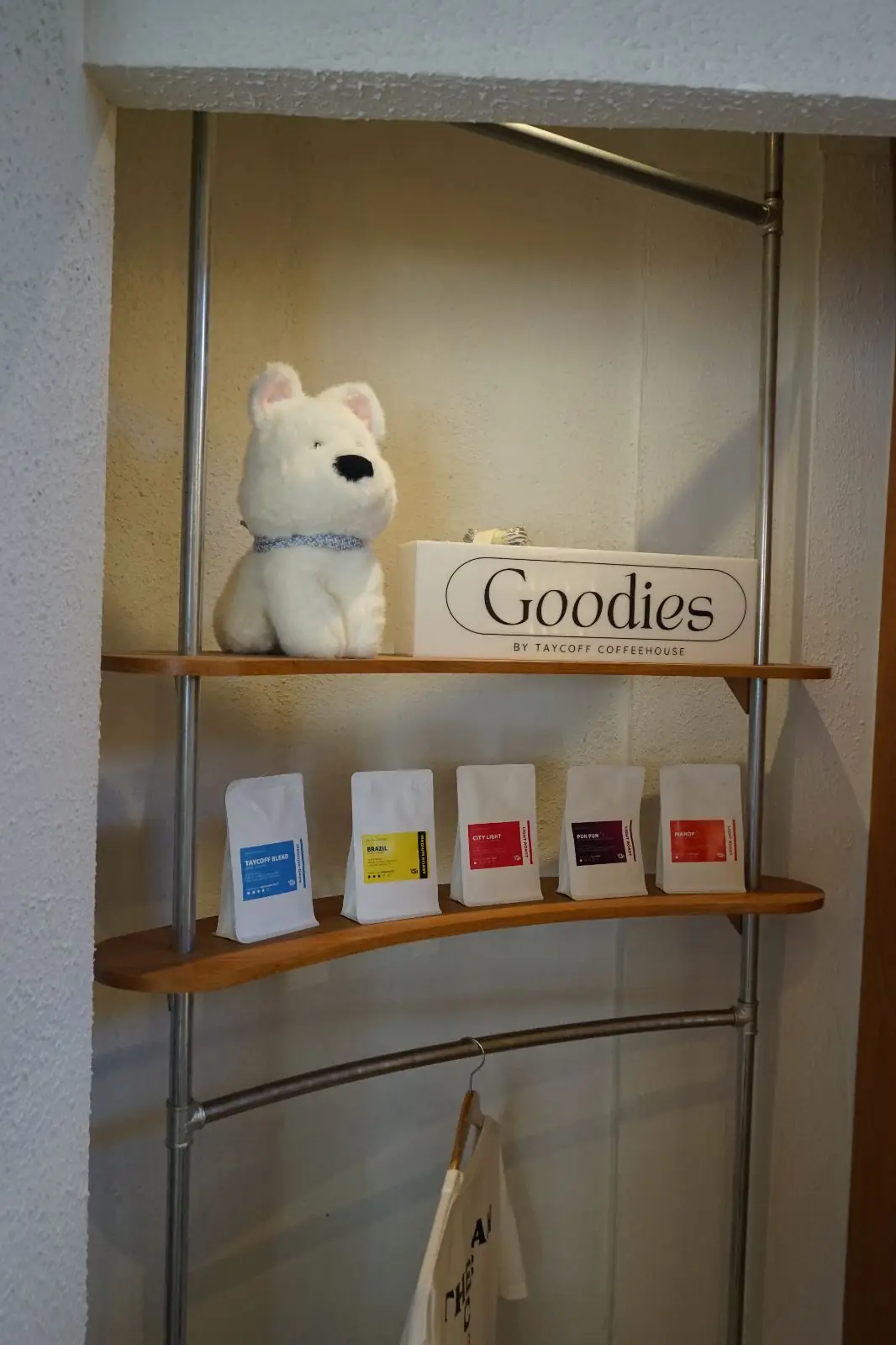 Taycoff Coffeehouse ambiance image 9