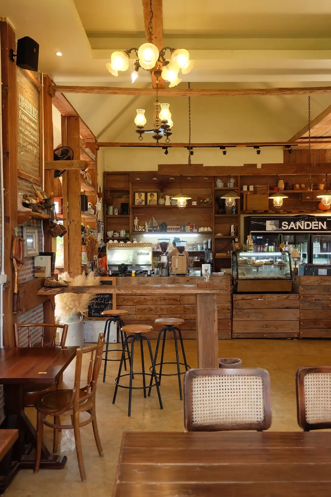 ทรี คาเฟ่ overall image 1