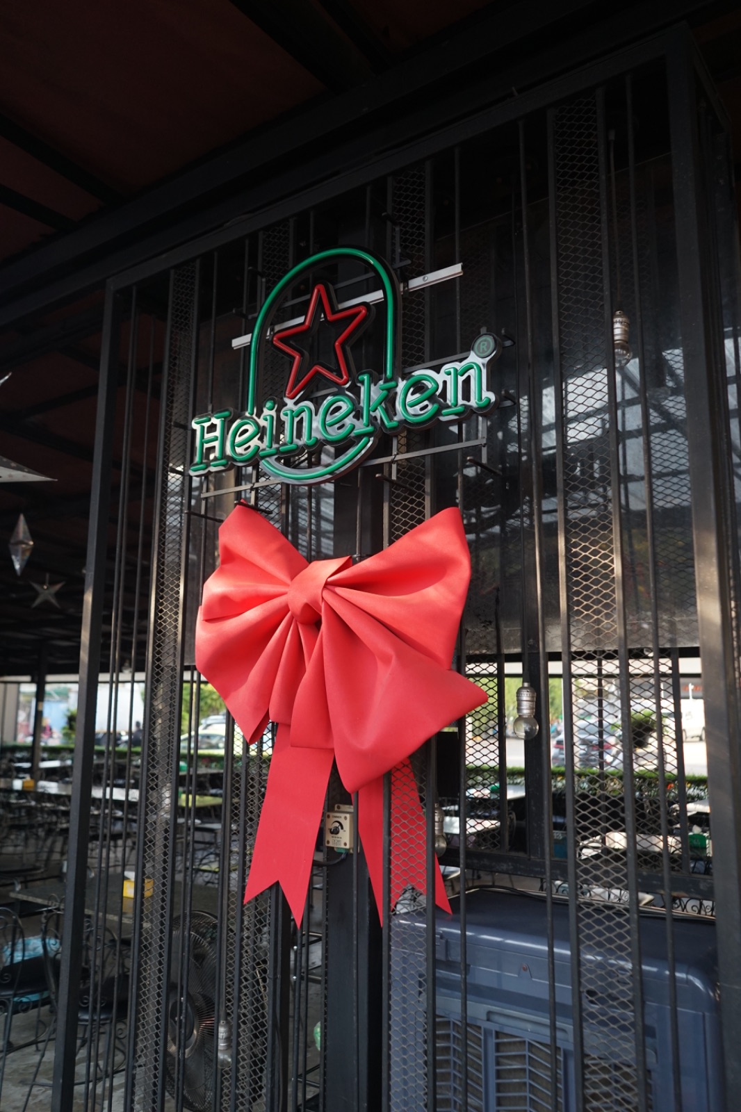 ZAP STATION ambiance image 4