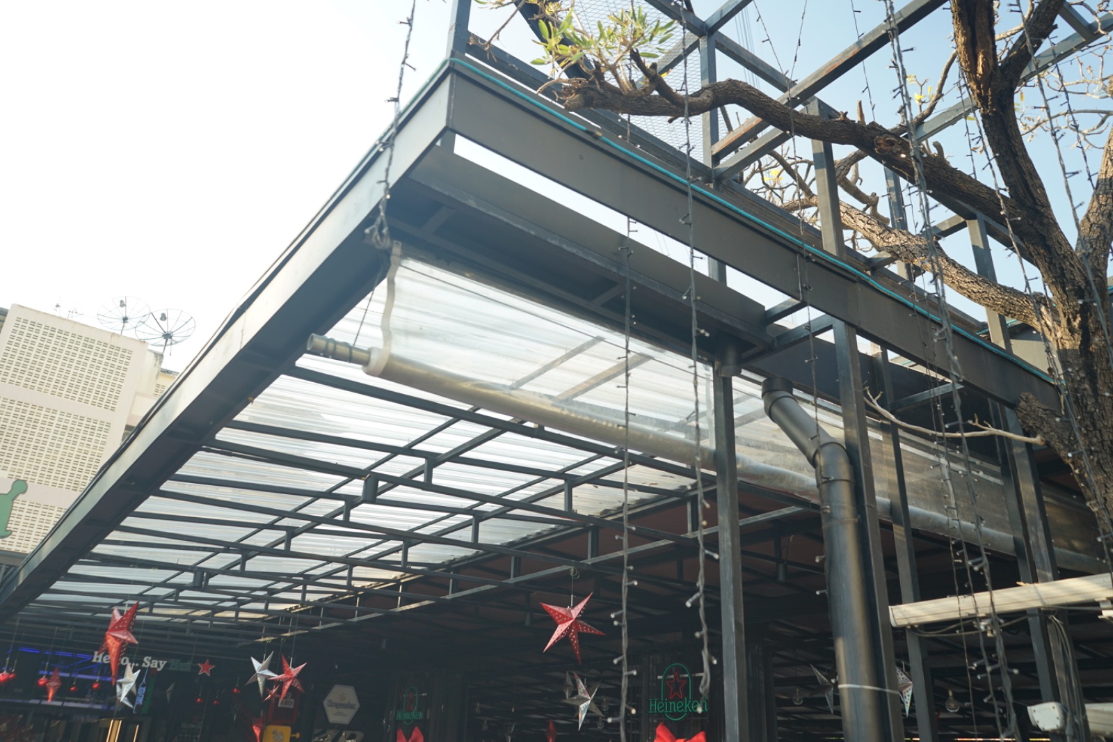 ZAP STATION ambiance image 6