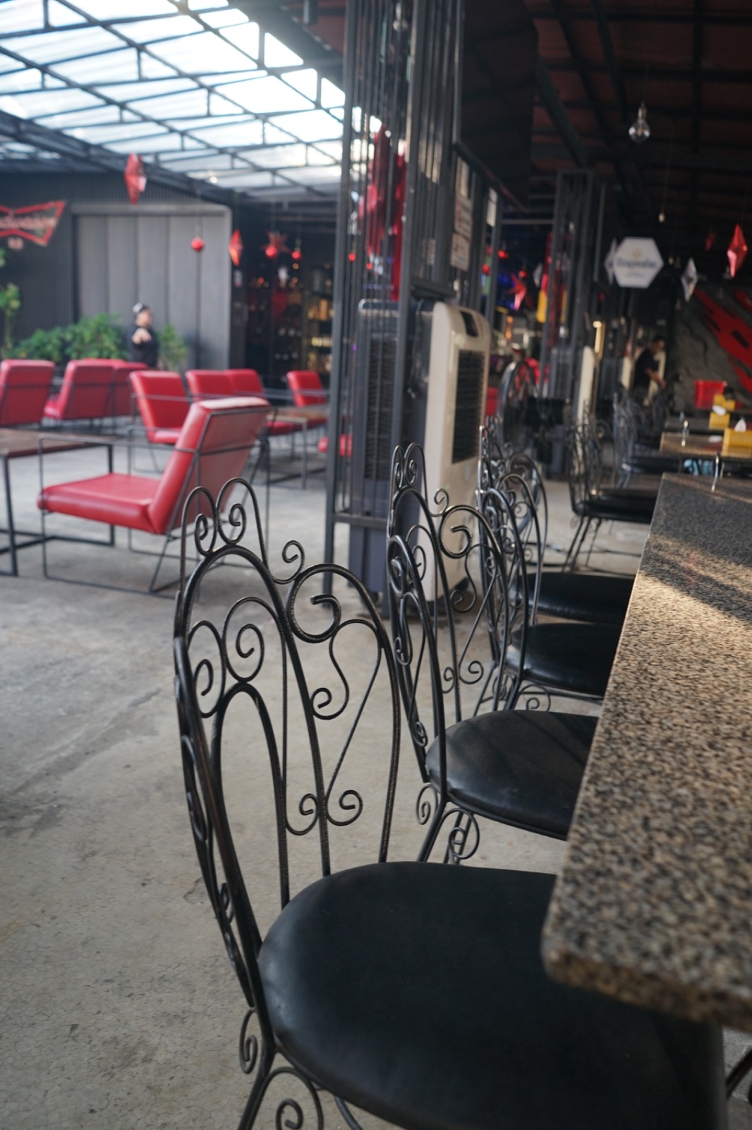 ZAP STATION ambiance image 7