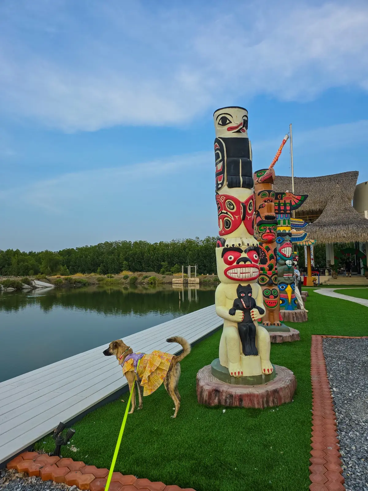 U Cafe & Craft pets image 6