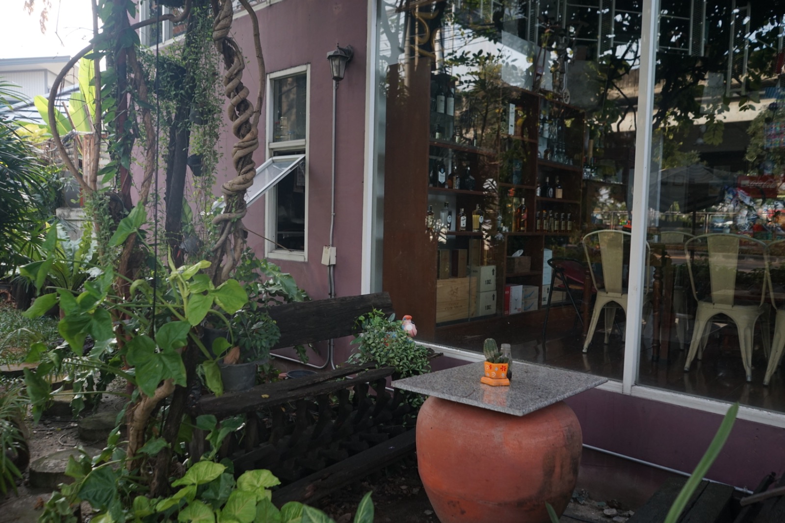 ครัวเก่าเก็บ ambiance image 7