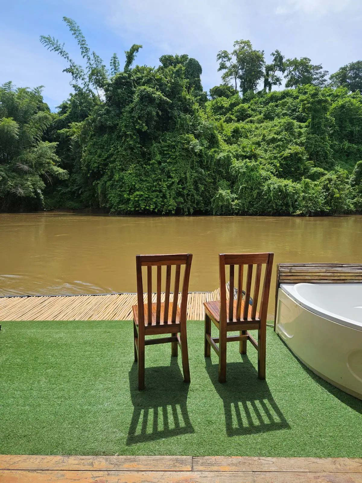 Green House River Kwai Resort amenities image 1