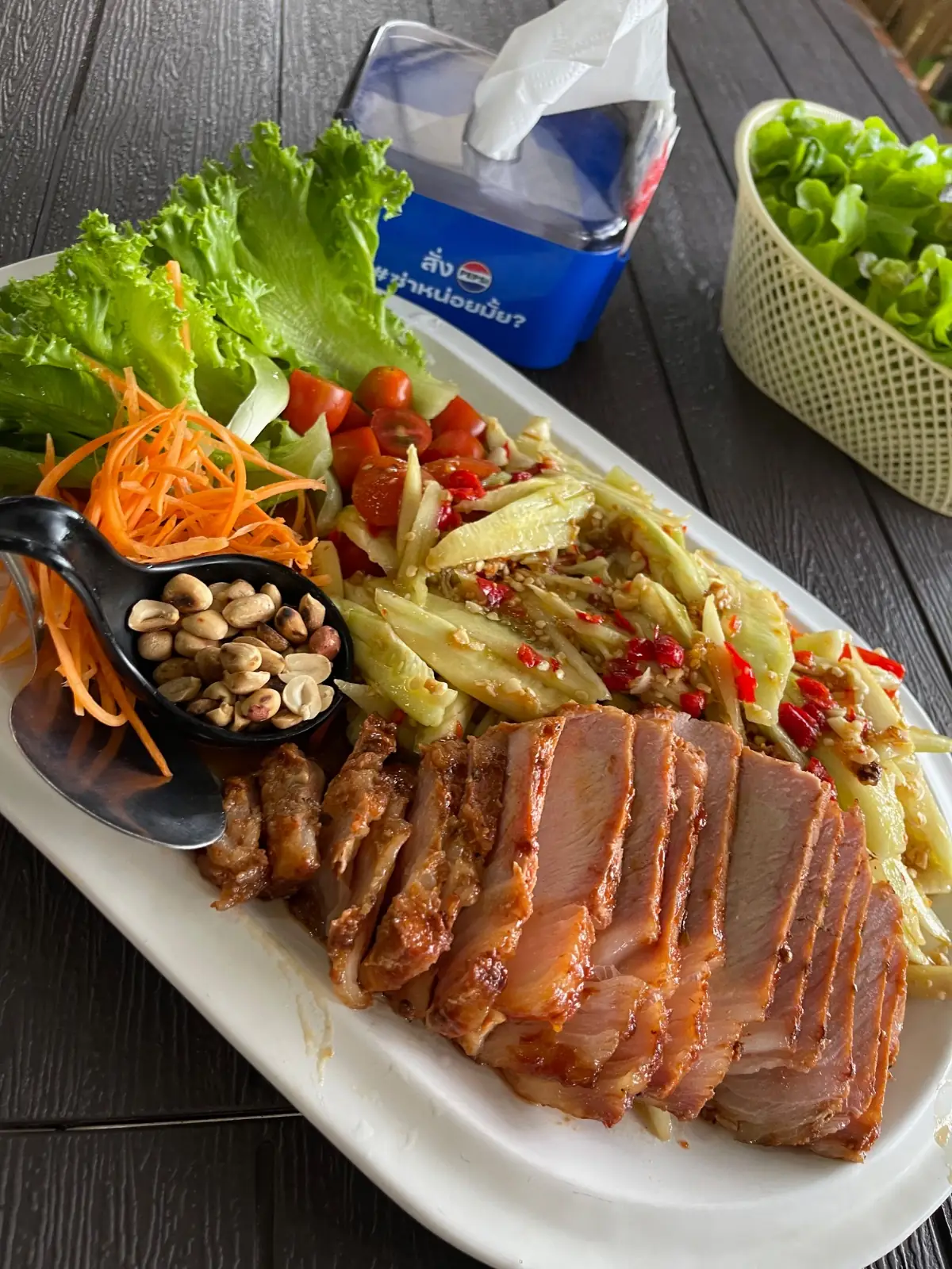 Lungrit Hydroponic Vegetable Salad Garden - สวนผักลุงฤทธิ์ food image 2